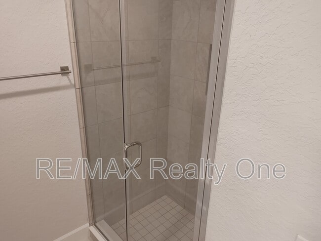 Building Photo - 8398 N Jay Dr