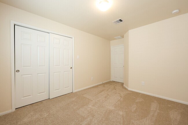 Building Photo - 4155 Falvel Cove Dr