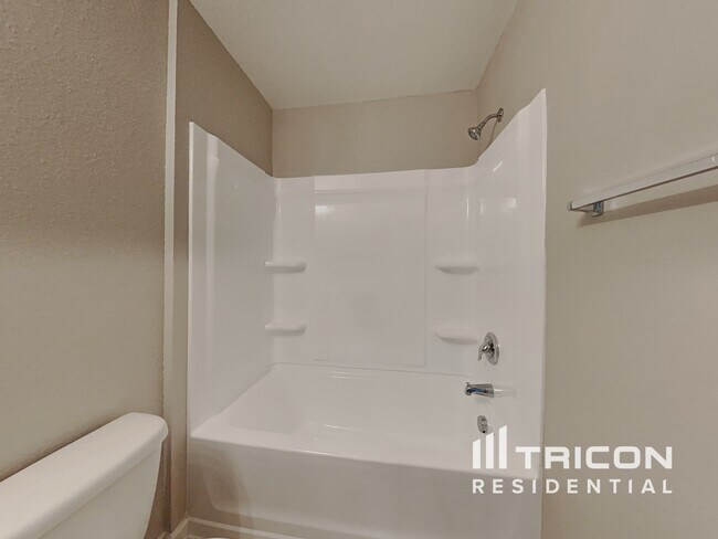 Building Photo - 314 Botanical Ct