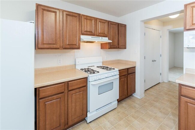 Building Photo - 232 Brandons Way