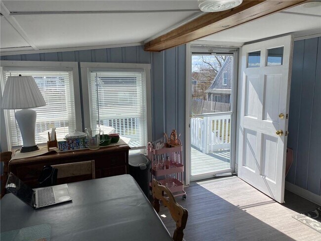 Building Photo - 20 St James Rd