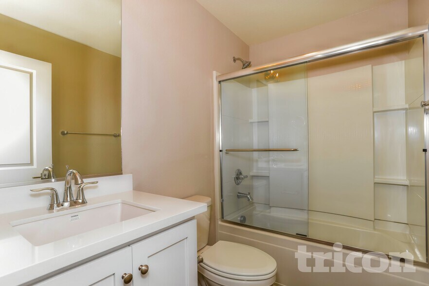 Building Photo - 829 Chisel Ville Ln