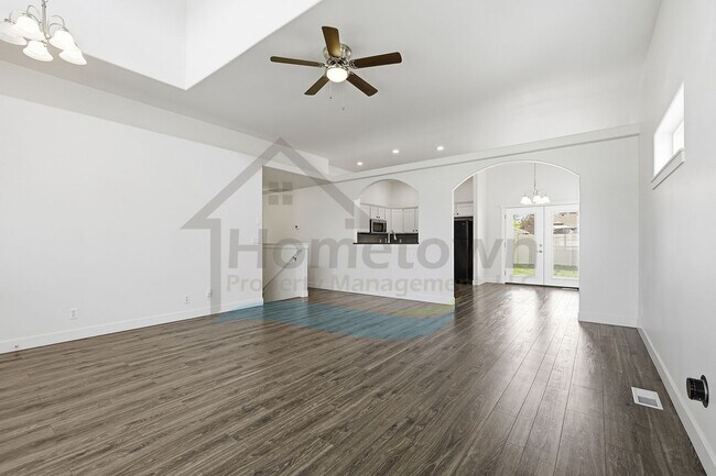 Building Photo - 5163 E Portside Ct