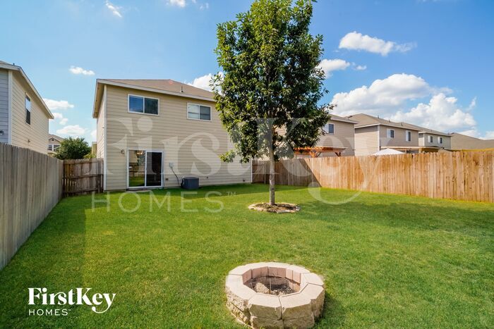Building Photo - 9334 Maple Silver