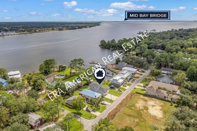 Building Photo - 1725 Union Ave