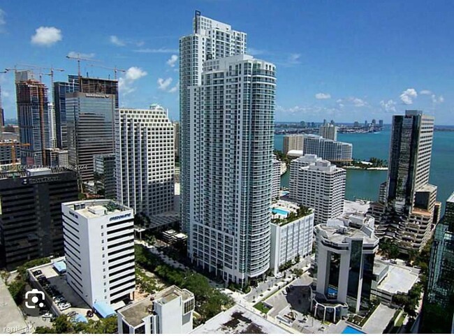 Building Photo - 1 br, 1 bath Condo - 951 Brickell Ave Apt ...