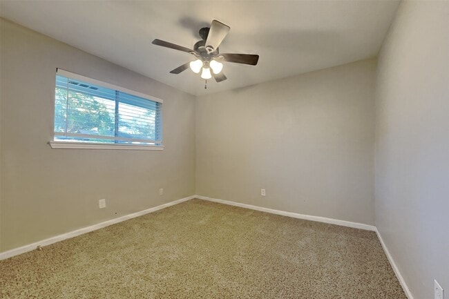 Building Photo - 2311 Whispering Wind Ln