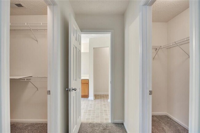 Building Photo - 2297 Baker Station Dr