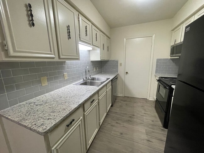 Building Photo - A Great Place to Call Home! Master Bedroom and Bath Downstairs!