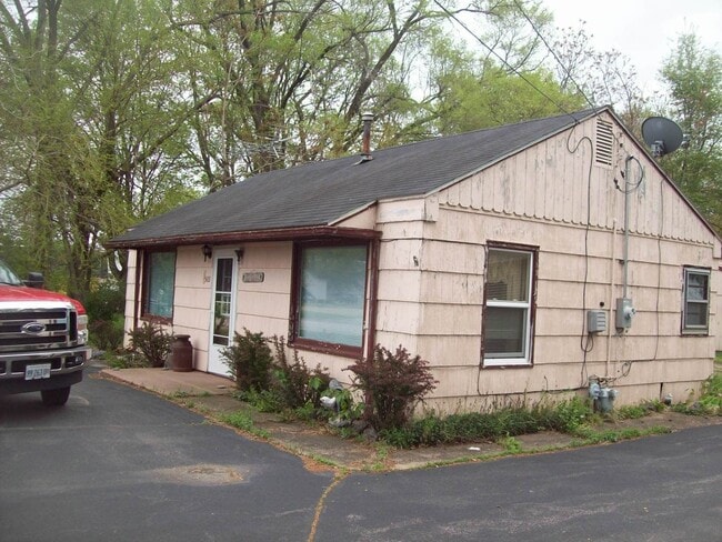 Building Photo - 503 W North St