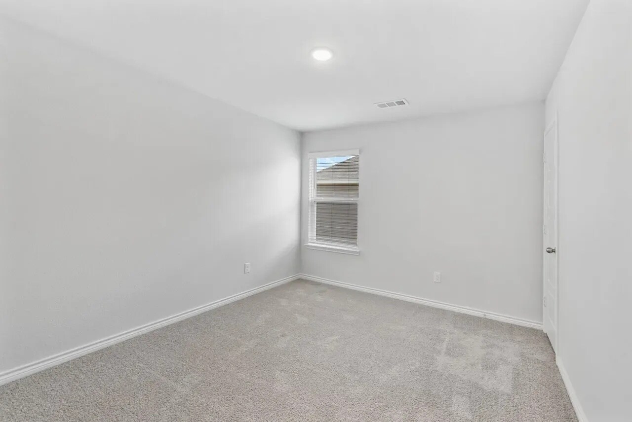 Building Photo - 10605 Bleat St