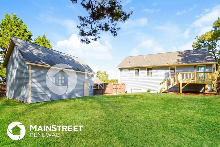 Building Photo - 27 Westminster Dr