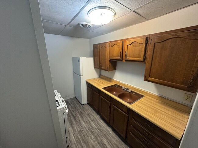 Building Photo - 425-1A Vermilion-N