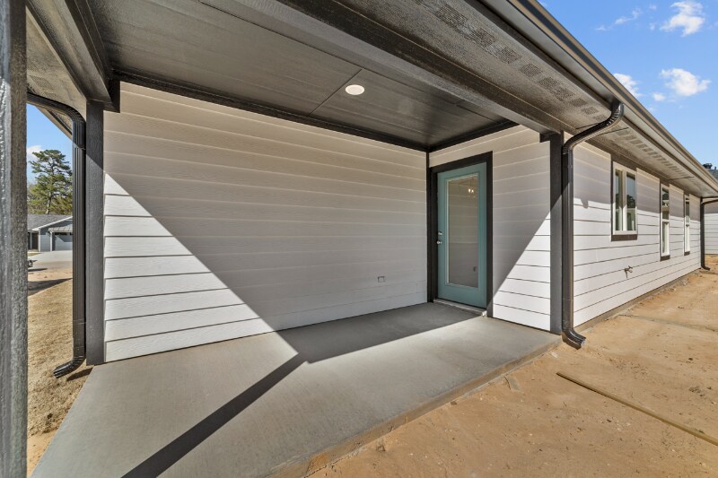 Building Photo - 152 Brenlind Ln