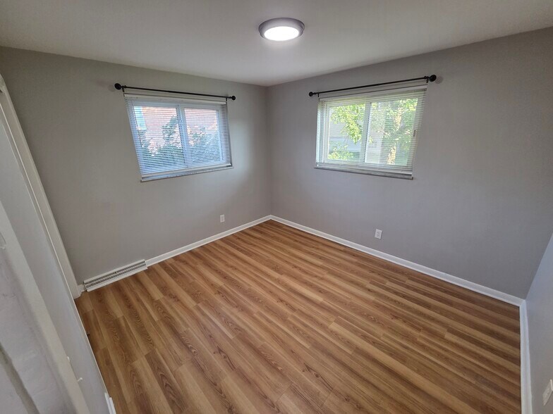 Building Photo - 4182 Ruckle Ave