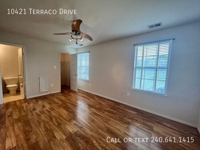 Building Photo - 10421 Terraco Dr