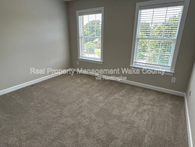 Building Photo - 1100 Kirkeenan Cir