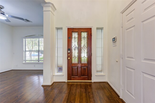 Building Photo - 1215 Whisper Trace Ct