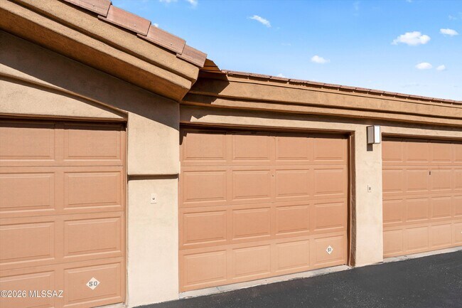Building Photo - 7050 E Sunrise Dr