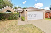Building Photo - Charming 3/2/2 in High Pointe For Rent!