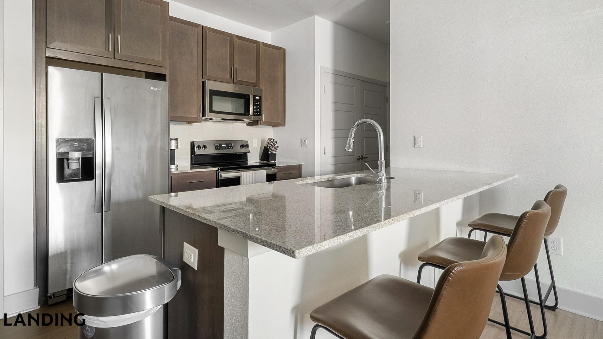 Building Photo - 698 Basilica Bay Dr