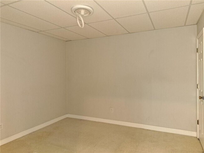 Building Photo - 2242 Lenox Walk NE