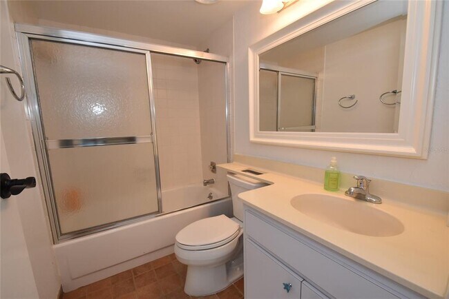 Building Photo - 1608 Bayhouse Point Dr