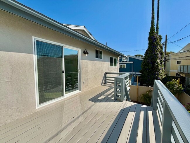 Building Photo - 136 Ventura Ave