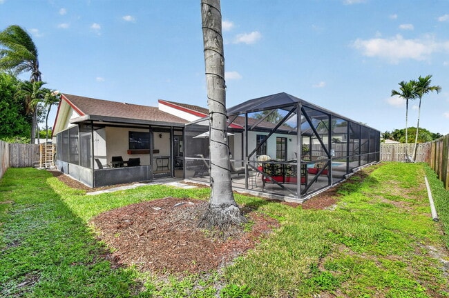 Building Photo - 12260 Old Country Rd S