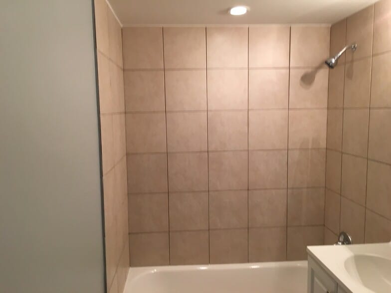 Building Photo - 8432 103rd Terrace