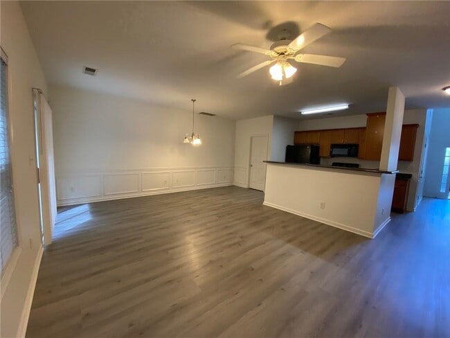 Building Photo - 397 Creek Manor Way