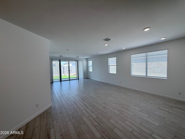 Building Photo - 6991 W Pinnacle Vista Dr
