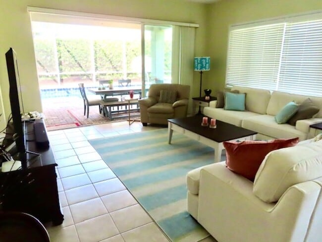 Building Photo - FURNISHED 3/2 & HEATED POOL -   RENTAL IN ROSEDALE COUNTRY CLUB!!