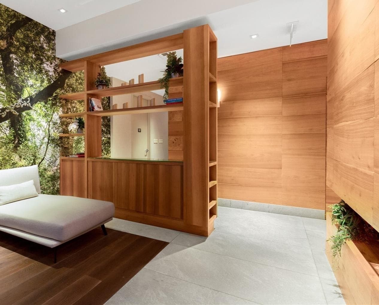 Building Photo - 1010 Brickell Ave