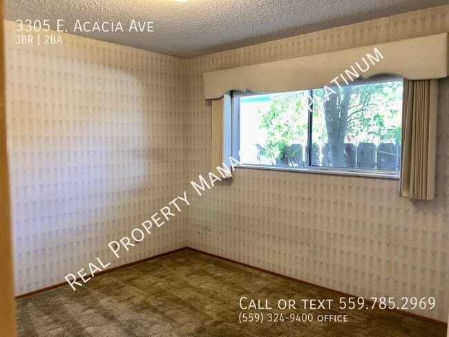 Building Photo - 3305 E Acacia Ave
