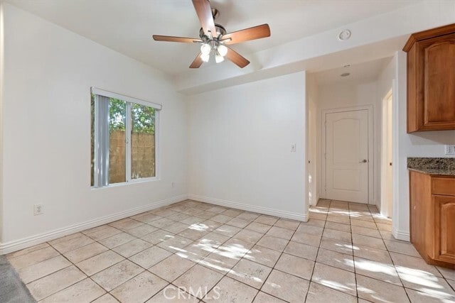 Building Photo - 637 N Fairview St