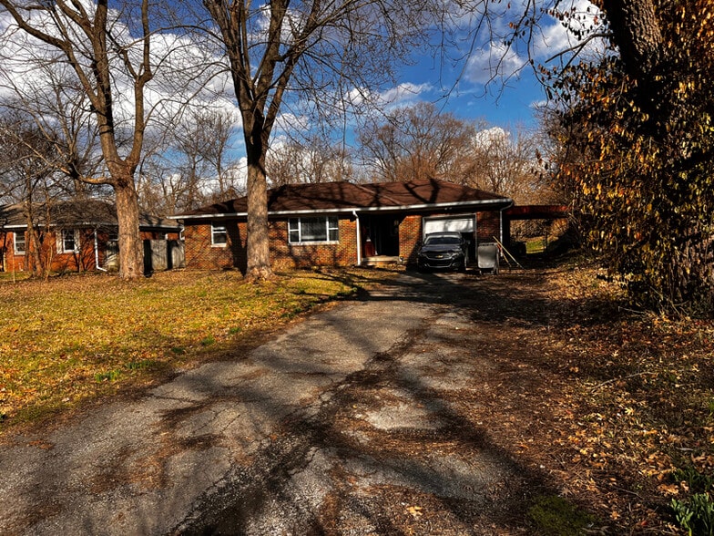 Building Photo - 6819 E Pleasant Run Pkwy S Dr