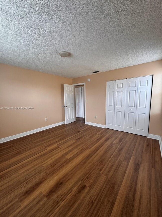 Building Photo - 3410 Java Plum Ave