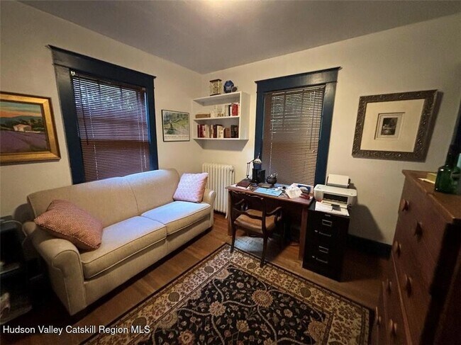 Building Photo - 123 Plains Rd