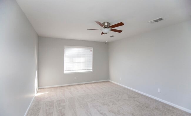 Building Photo - 1804 Martha Dr