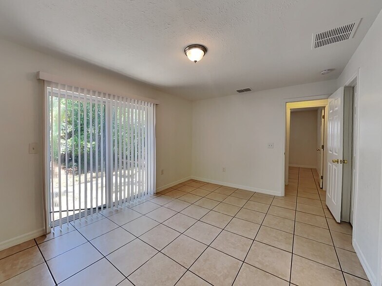 Building Photo - 3071 Willow Bend Blvd