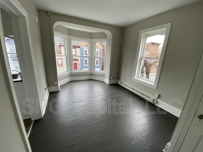 Building Photo - 336 W Philadelphia St