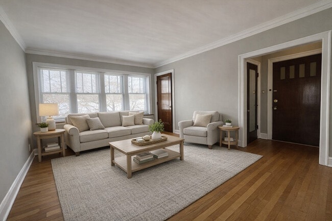 Building Photo - 7129 N Oakley Ave