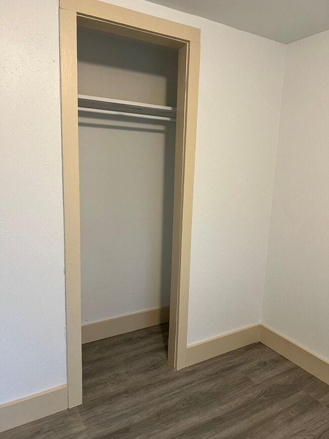 Building Photo - Available NOW