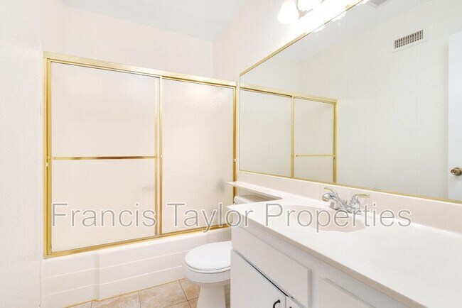 Building Photo - 1360 Gary Ln