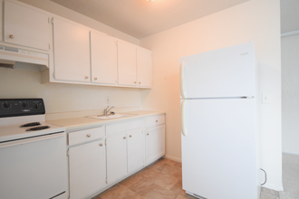 Building Photo - 2016 Grand