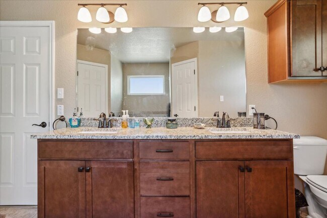 Building Photo - Morgan's Point 3/2 pristine!