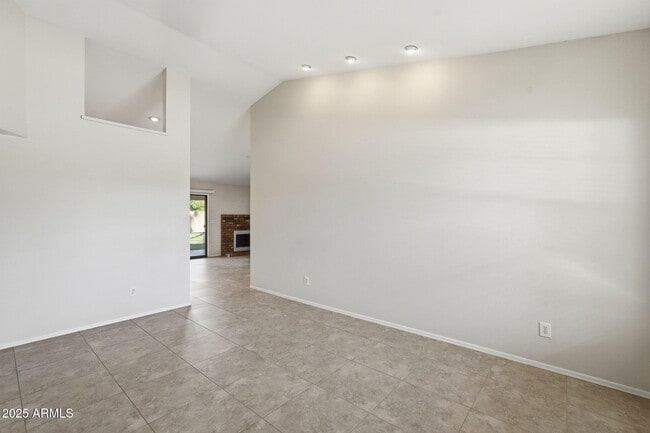 Building Photo - 16264 N 66th St