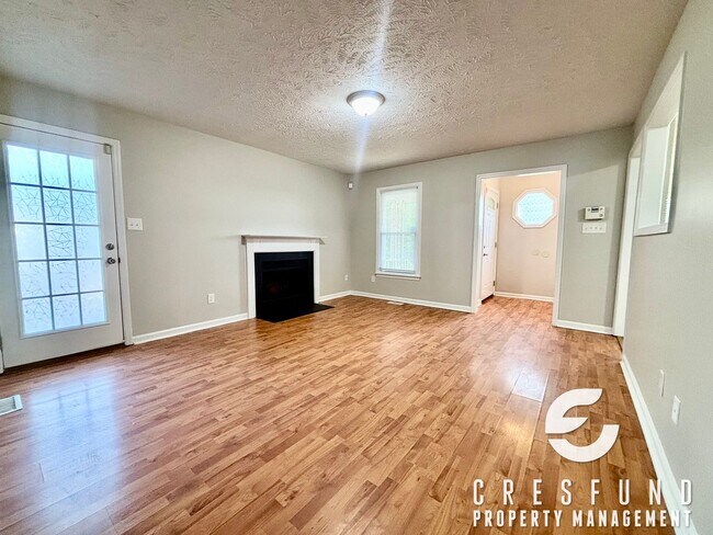 Building Photo - Adorable 3 Bedroom 2 Bathroom House Ready for Move In