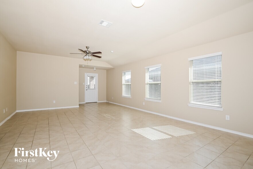 Building Photo - 961 Corbitt Ln